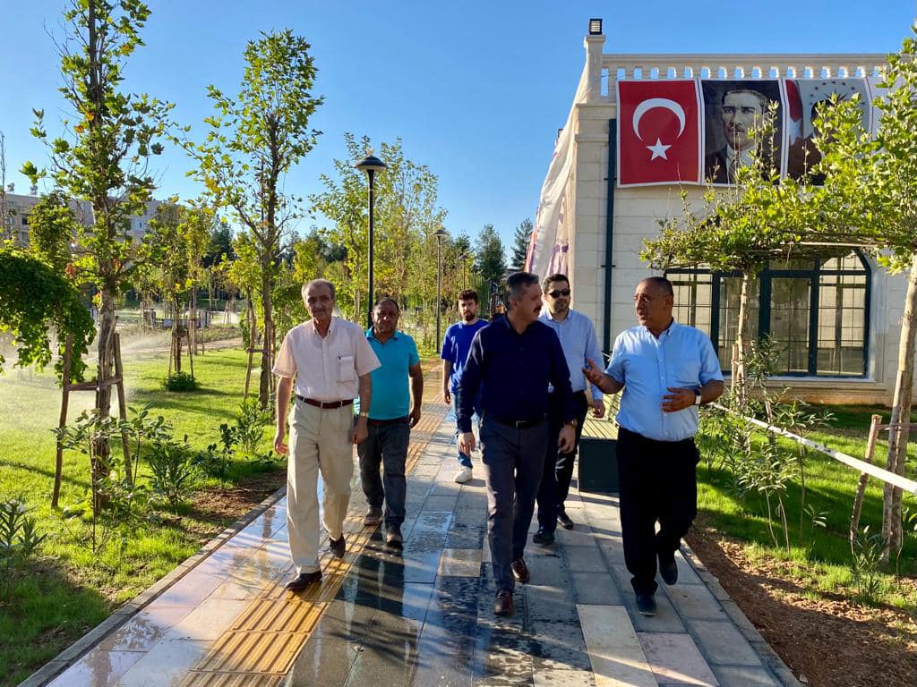 KAYMAKAMIMIZ AHMET SOLMAZ MİDYAT MİLLET BAHÇESİNDE İNCELEMELERDE BULUNDU