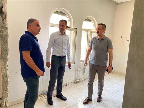 POLİS EVİ VE ÖĞRTEMEN EVİ RESTARASYON ÇALIŞMALARI İNCELENDİ.